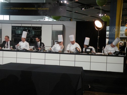 Juryn för del 1 av tävligen överlägger