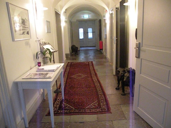 Trevlig entré med historiska kännetecken! 