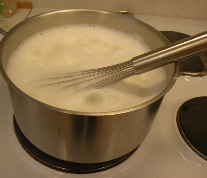 Det bubblar och puttrar för fullt i mannagrynen!