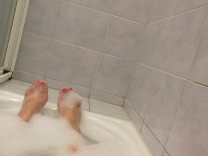 Ett varmt, skummigt bad innan man kryper till kojs. Det är grejer det!