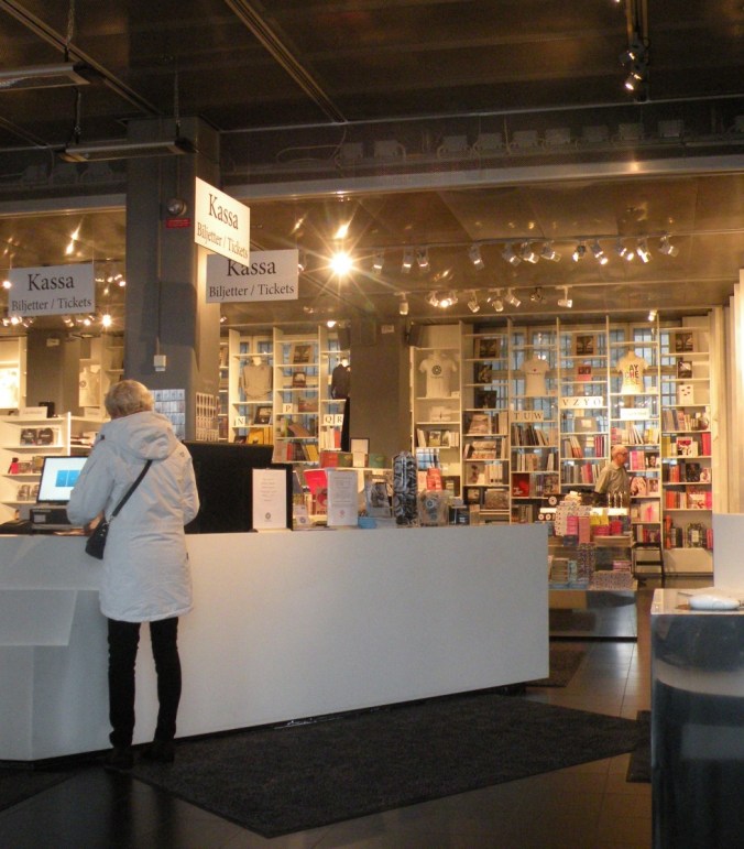 Butiken i Fotografiska's entré