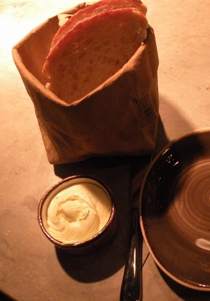 Smör och gott, luftigt bröd