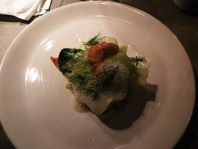 Underbart god piggvar med slag, päron kål och citron