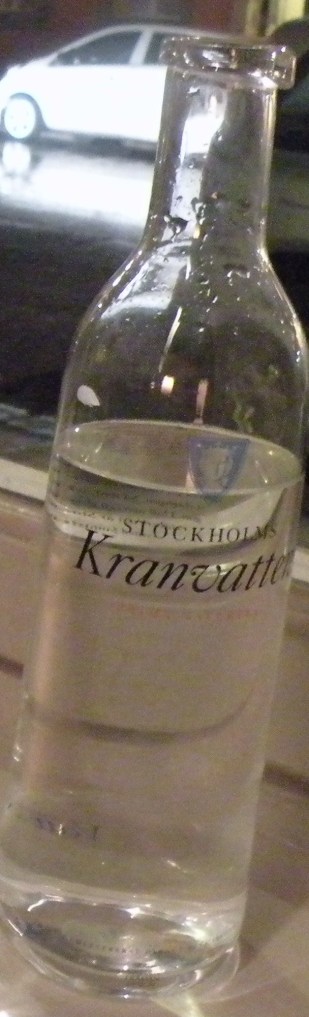 Gott vatten. Eau naturell