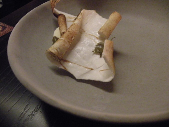 Fåryoghurt, björk, sav