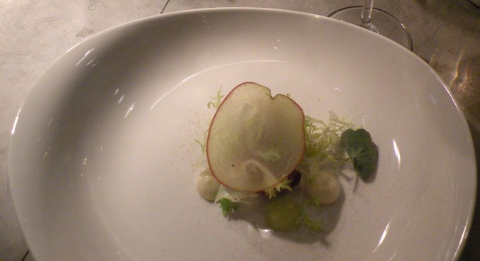 Smakminne från Yolo i november 2014. Kalvbräss med jordärtskocka och äpple och curry