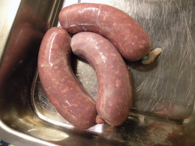 Färdiga fina älgkorvar med franska örter och rökt paprika