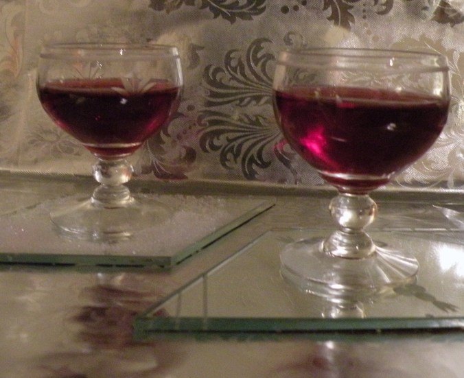 Vacker slånbärslikör