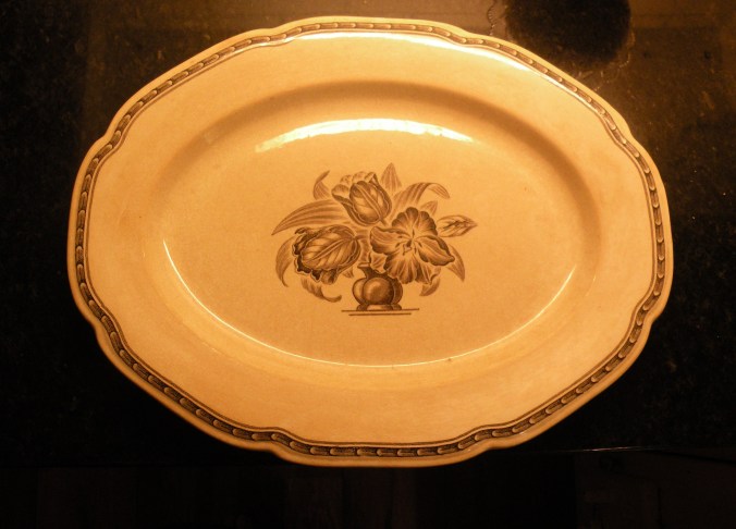 Mignon heter servisen från Gefle tillverkad nångång mellan 1925 och 1939