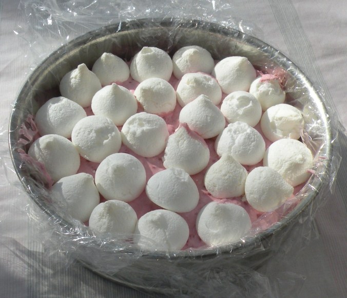 Maränger på rosa fluff