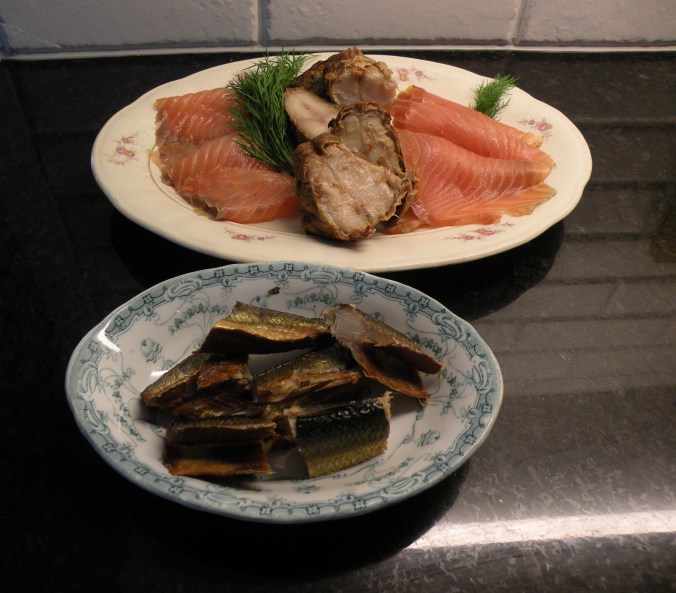 Rökt stenbit, najadlax, gravlax och rökta, salta sillar