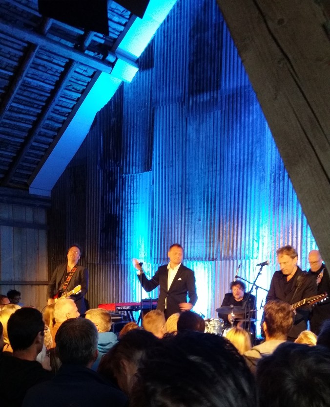 Konsert med Weeping Willows på Strömma Farmlodge i sommar!