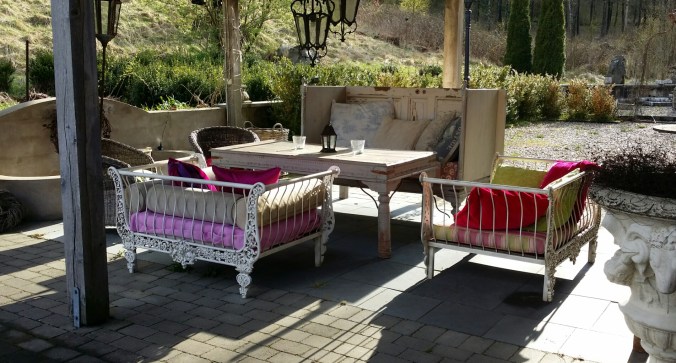 Tjusig uteplats vid Stenhuset!