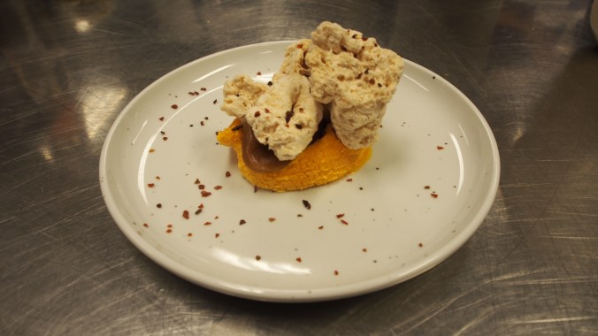 Läcker dessert med havtorn och nypon.